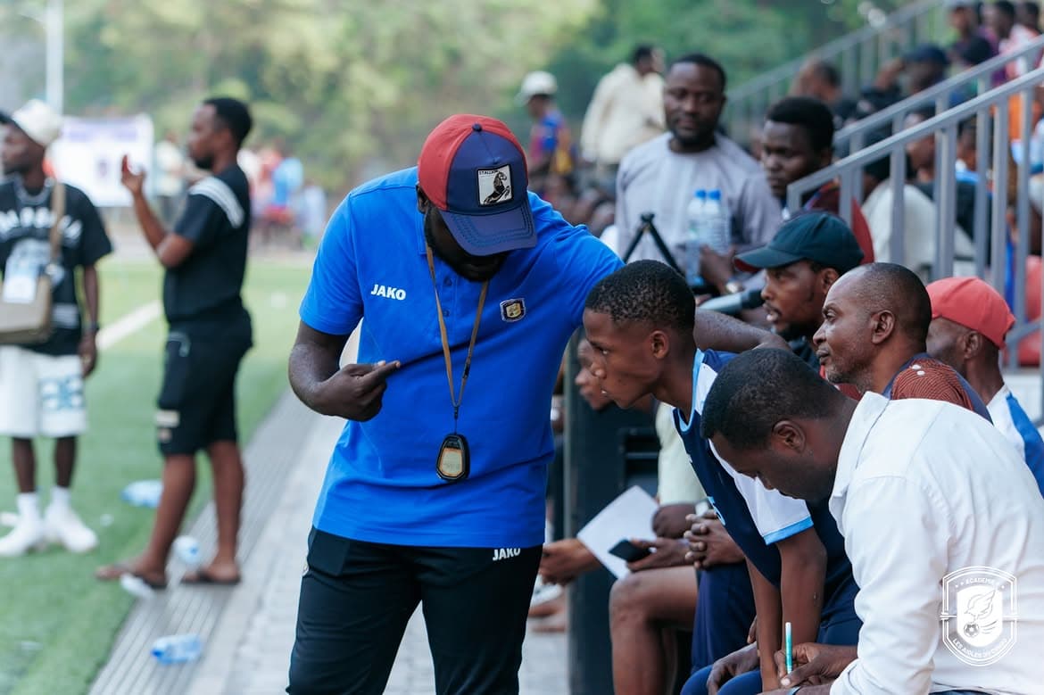 Académie des Aigles du Congo — séance de formation des jeunes joueurs (23/25)